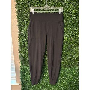 Lululemon Black Align Joggers Size 8